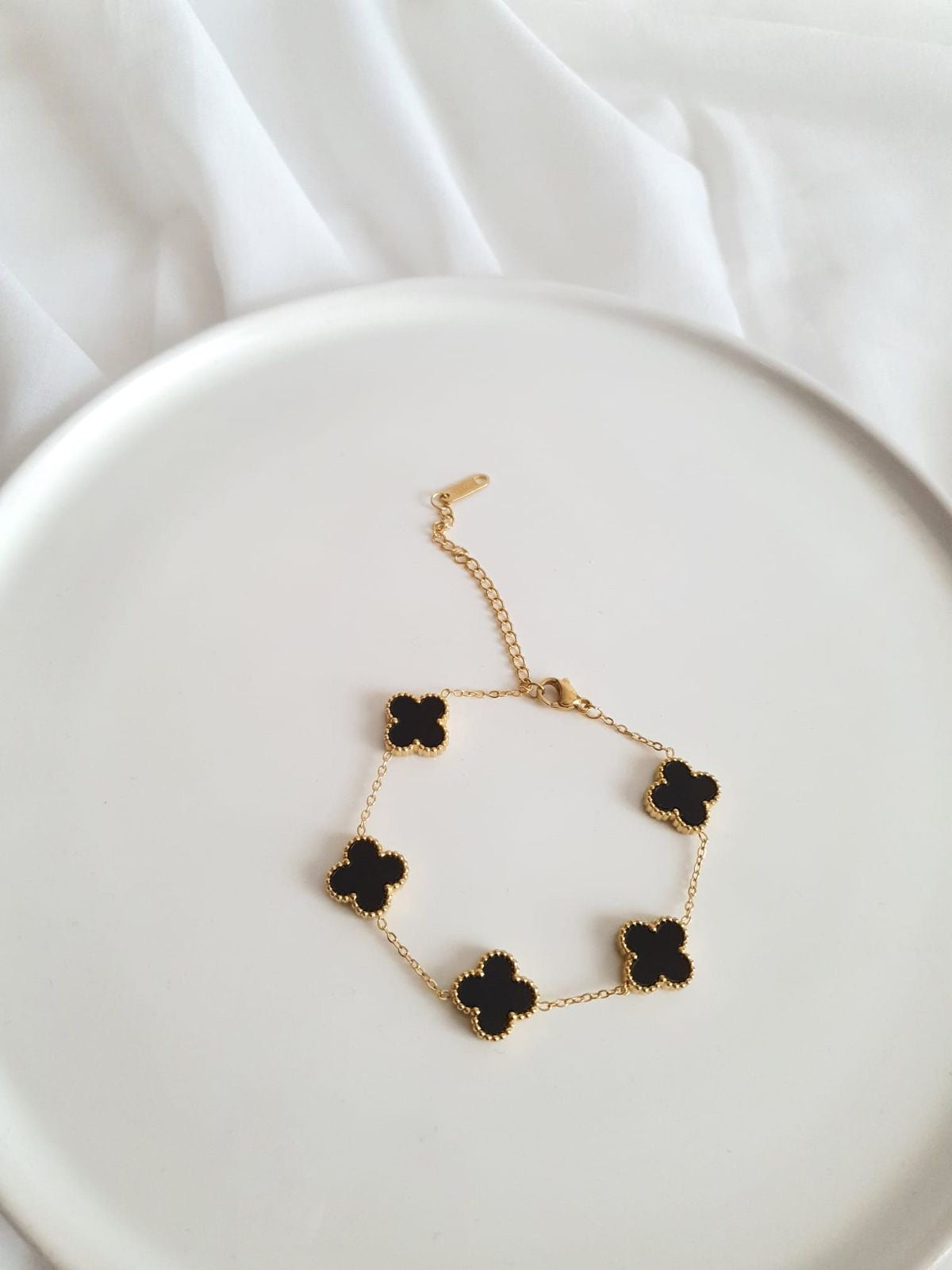 BLACK CLOVER BRACELET