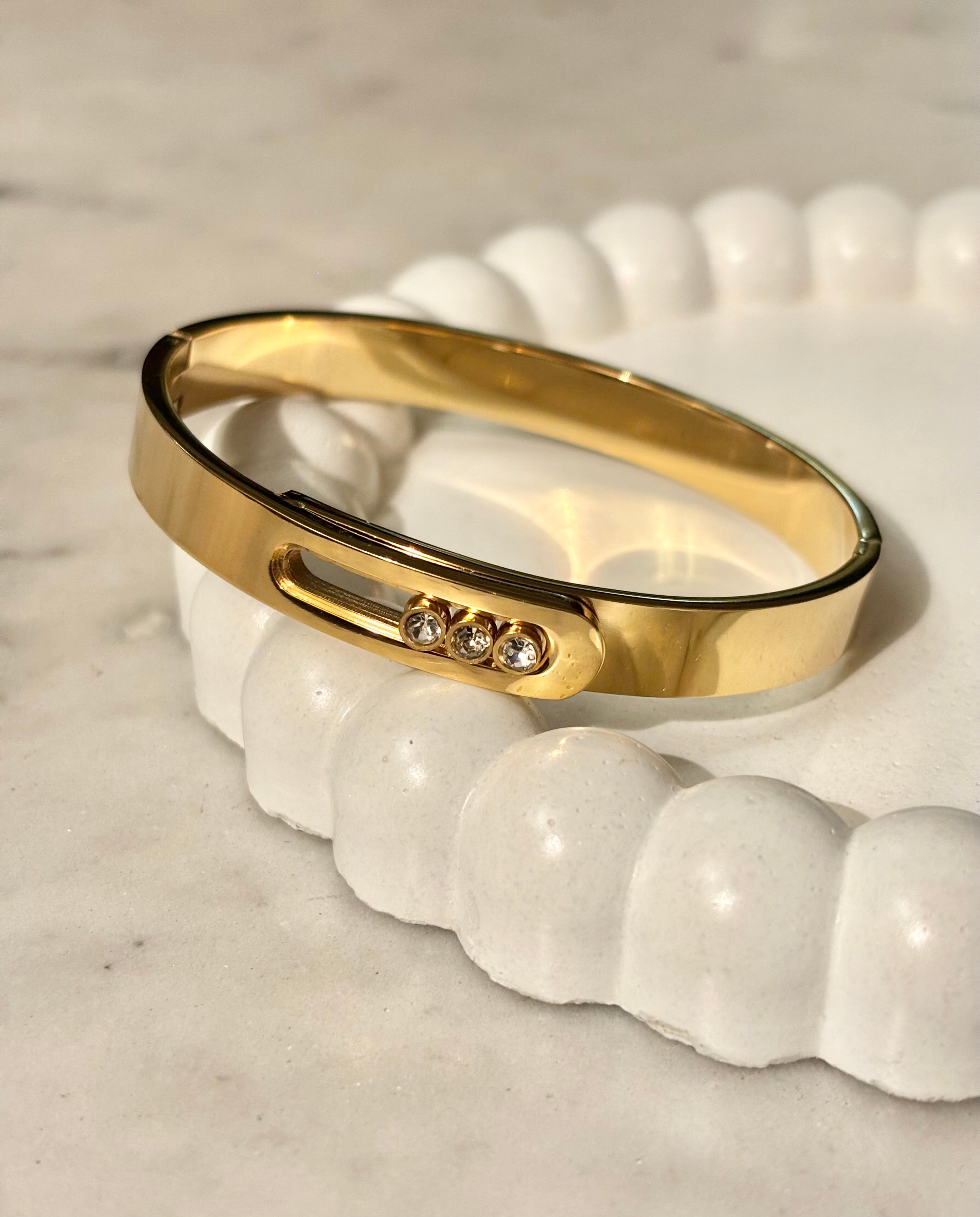 DIAMOND SLIDER BANGLE