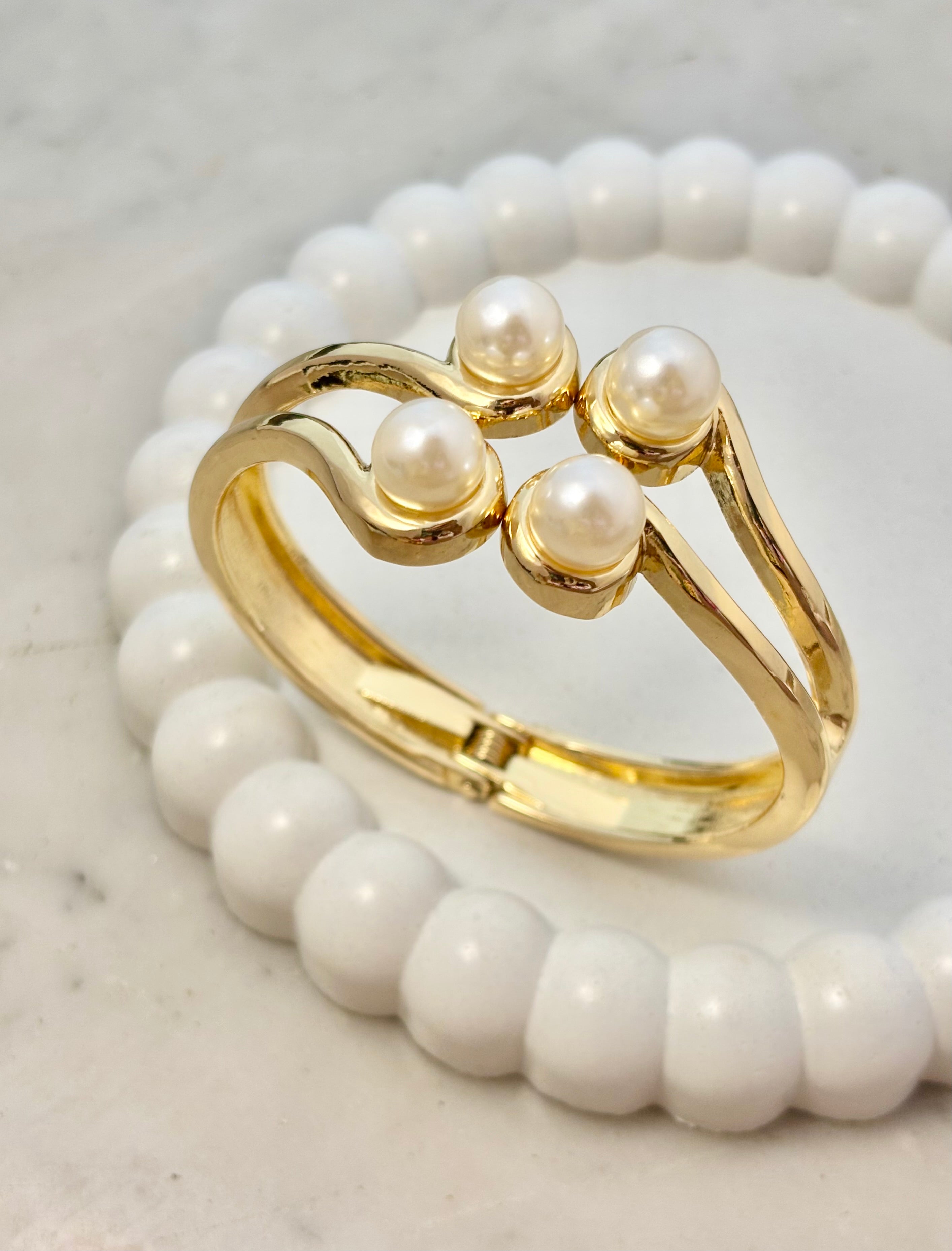 PEARL QUARTET BANGLE