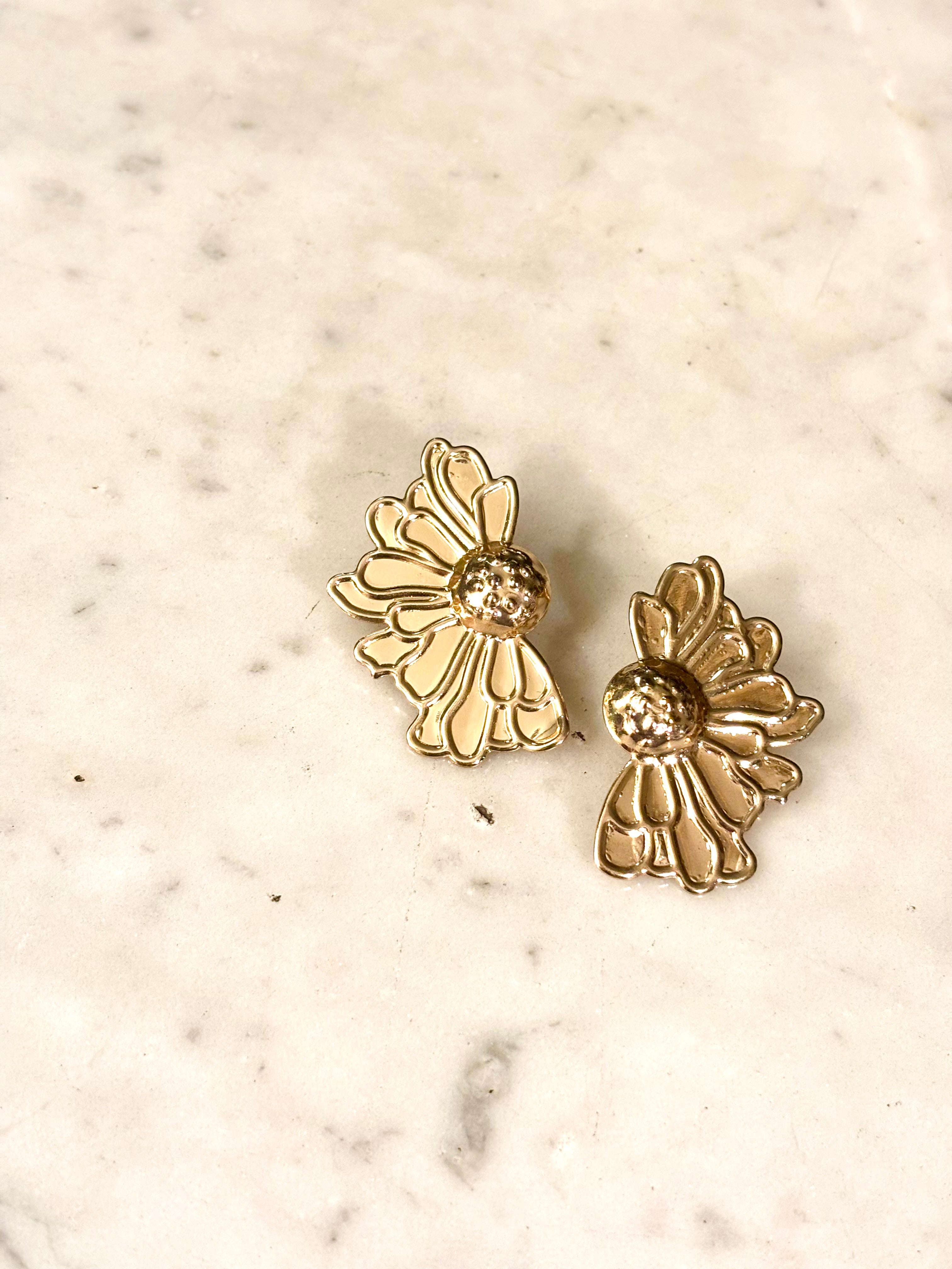 HALF FLOWER EARRINGS