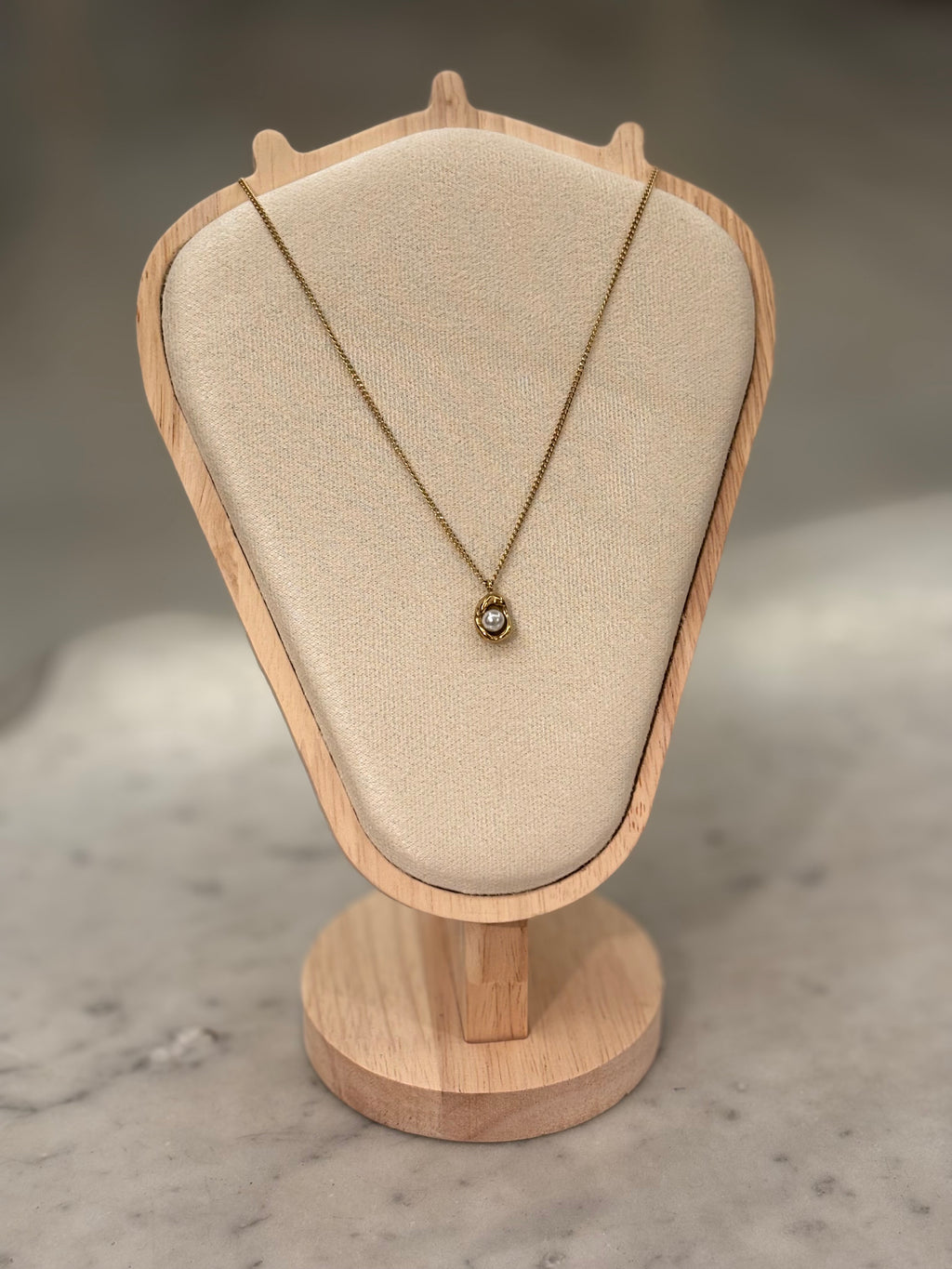 THE SOL PEARL NECKLACE