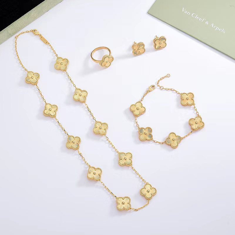 GOLD VAN CLEEF LUXE SET