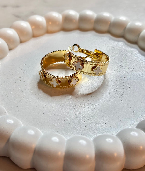 WHITE VAN CLEEF CLOVER HOOPS