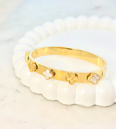 WHITE & GOLD CLOVER BRACELET