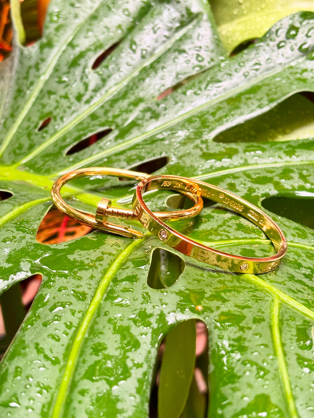 CLASSIC LOVE BANGLE BRACELET