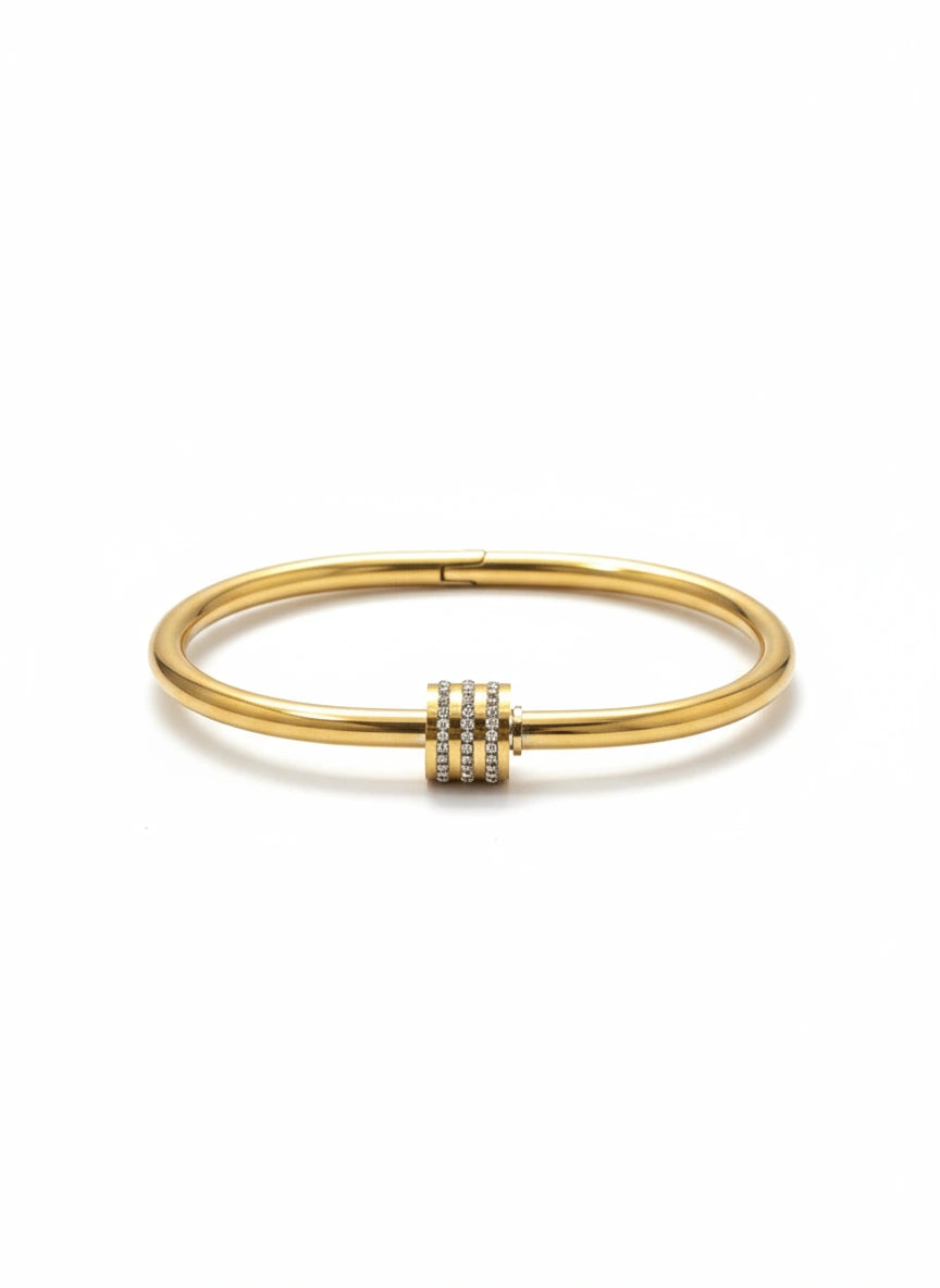 THE TRIVELLE BANGLE